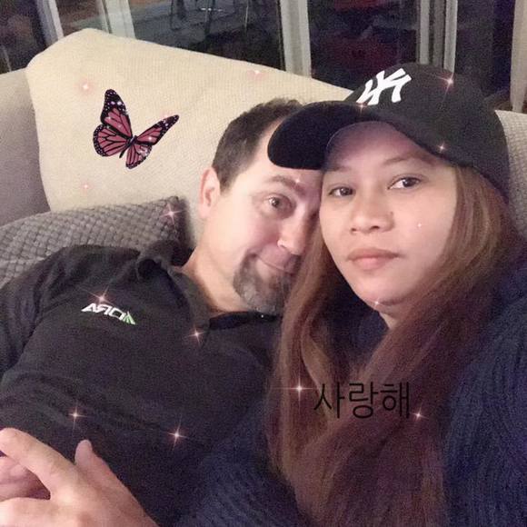 Meet your Posher, Xtin - Picture 1 of 1